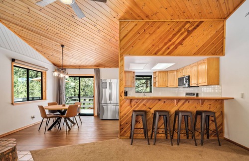 Pine Mountain Club Cabin | Charming Cabin Getaway Pine Mountain Club