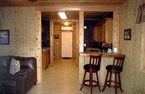 Inverness House | Charming Cabin Amazing for a Weekend Retreat in Inverness, Florida