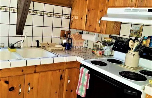 Peninsula Village Ski Chalet | Charming Cabin - Lake Almanor Peninsula - 2 blocks from the Lake!