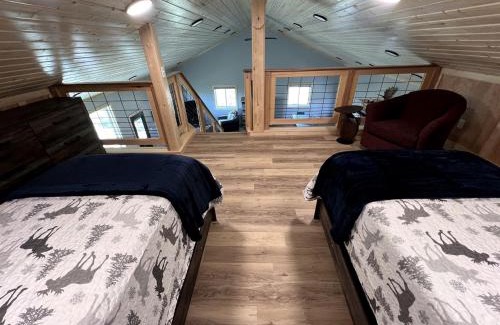 Madison County House | Charming Cabin with Panoramic Mountain Views near Pony in the Tobacco Root Foothills, Montana