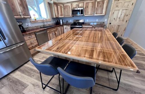 Madison County House | Charming Cabin with Panoramic Mountain Views near Pony in the Tobacco Root Foothills, Montana
