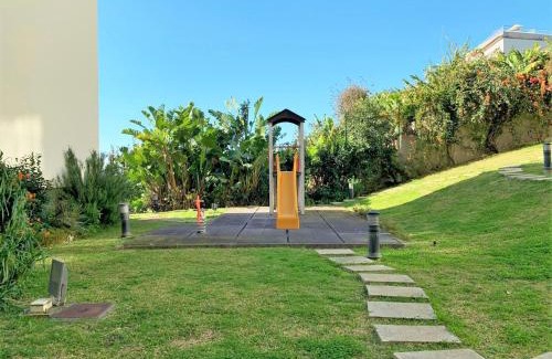 Estrela da Calheta Apartment | Charming Calheta Plaza Penthouse