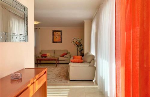 Estrela da Calheta Apartment | Charming Calheta Plaza Penthouse