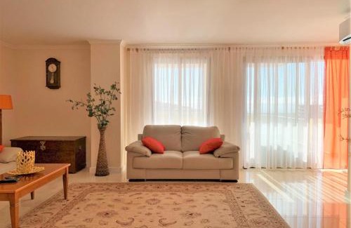 Estrela da Calheta Apartment | Charming Calheta Plaza Penthouse
