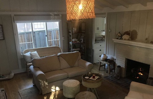 Golden Rectangle Cottage | Charming Carmel-by-the-Sea Cottage