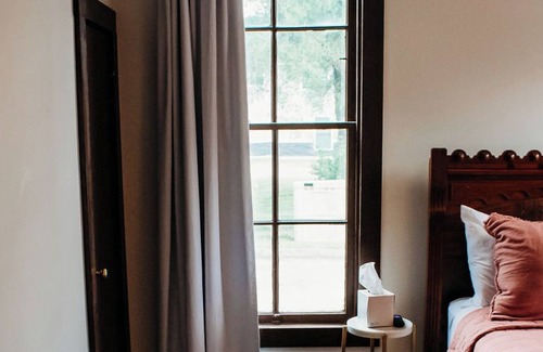 Kenton House | Charming Carriage house