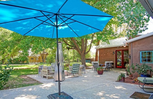 North Valley House | Charming Casita and park setting