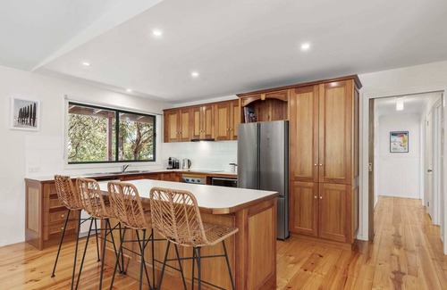 Anglesea House | Charming Cedar Cottage