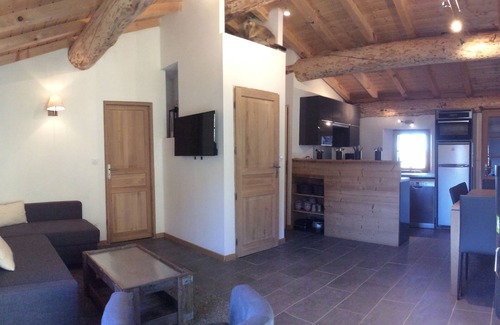 Valmeinier Ski Chalet | Charming chalet on a ski slope at 5550 feet altitude overlooking the valley;