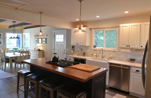 Charlevoix Cottage | Charming Charlevoix Cottage with Modern Upgrades - Short walk to Township Beach