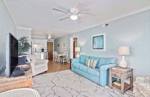 North Myrtle Beach Hotel | Charming Cherry Grove 2BR w/Relaxing Pool & Stunning ocean view