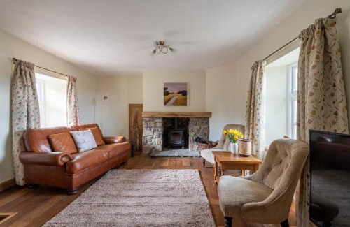 Chepstow House | Charming Chepstow Cottage, 3 Bedrooms