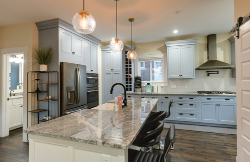 Norwood House | Charming Cincinnati Home w/Spacious Deck!