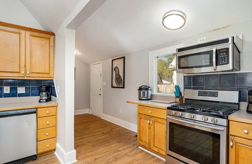 NoDa House | Charming classic bungalow in eclectic Noda!