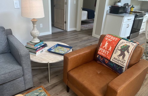 Tiger Cabin | Charming, Clean, and Comfortable Cottage