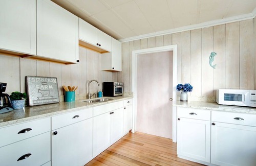 Clearwater Villa | Charming Clearwater Cottage w/cute courtyard