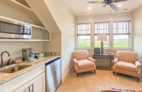 Oriental House | Charming Coastal Cottages & Suites – River Dunes