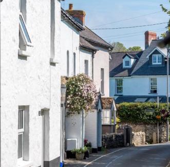 Mortehoe House | Charming coastal cottage with stunning views - Hope Cottage