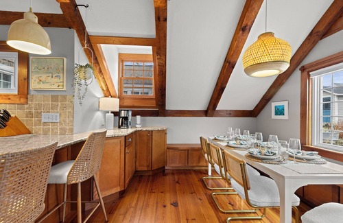 Sandwich House | Charming Coastal Duplex in heart of Sandwich