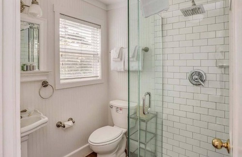 Downtown Cannon Beach Hotel | Charming Coastal Escape Steps to Cannon Beach, Haystack Rock, Dining & Art Galle