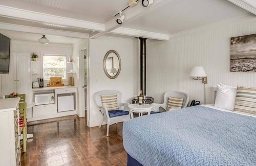 Downtown Cannon Beach Hotel | Charming Coastal Escape Steps to Cannon Beach, Haystack Rock, Dining & Art Galle