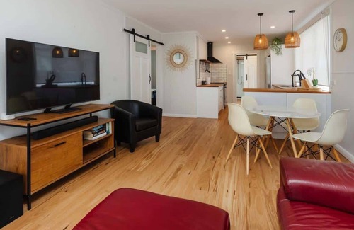 New Plymouth Cottage | Charming Coastal Cottage in New Plymouth