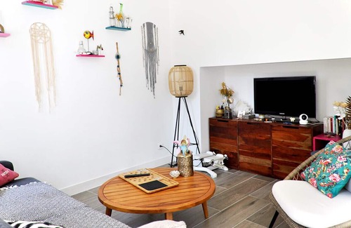 4th Arrondissement Apartment | Charming cocoon with garden