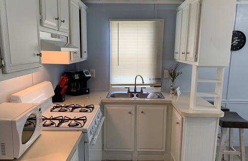 Estate Ruby House | Charming Convenience