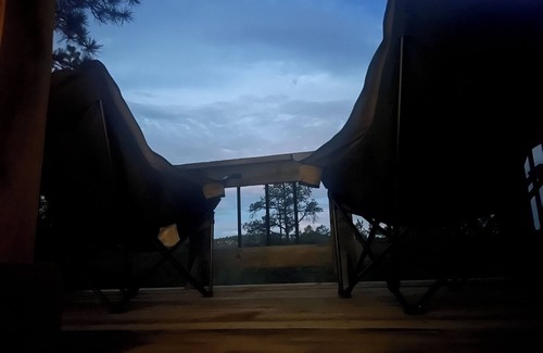 Gulnare Cabin | Charming Convertible A Frame Cabin 1-bedroom cabin in Boncarbo