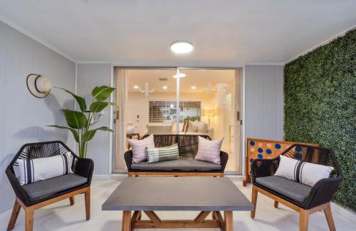 Coral Ridge Isles House | Charming Coral Ridge 2BR 2BA Near Beach plus Pool