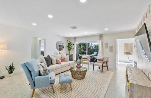 Coral Ridge Isles House | Charming Coral Ridge 2BR 2BA Near Beach plus Pool