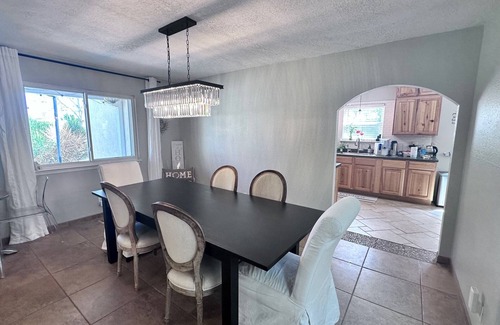 Corrales House | Charming Corrales Adobe: Family-friendly, a tranquil and luxurious getaway.