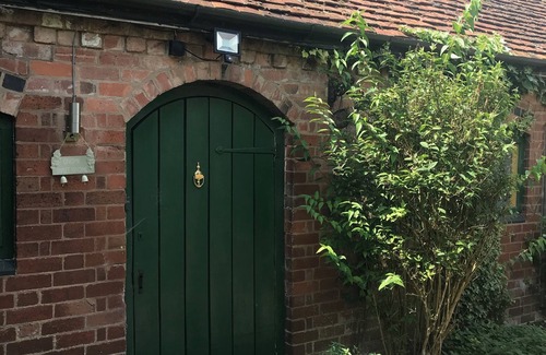 Wixford House | Charming cosy country cottage, barn conversion with private garden.Pets welcome
