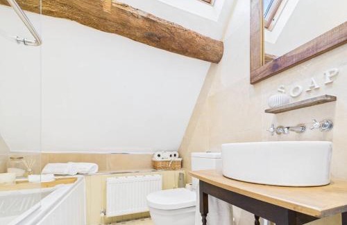 Broadwell House | Charming Cotswold Getaway