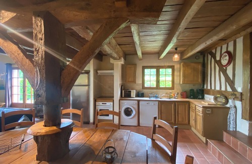 Annebault Cottage | Charming cottage between land and sea