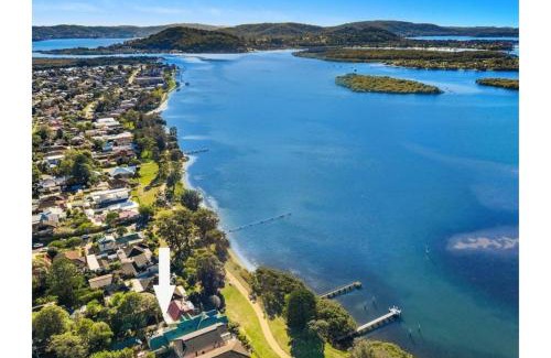 Woy Woy House | Charming Cottage by the Water Pet Friendly WoyWoy