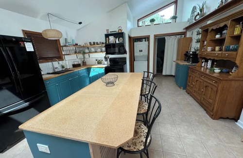 Friendship House | Charming cottage by Castle Rock