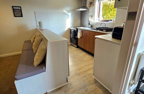 Hope Valley Cottage | Charming Cottage, centre of the Peak District and Indoor heated swimming pool