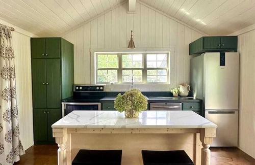 Franklin Cottage | Charming Cottage in Heart of Franklin, TN