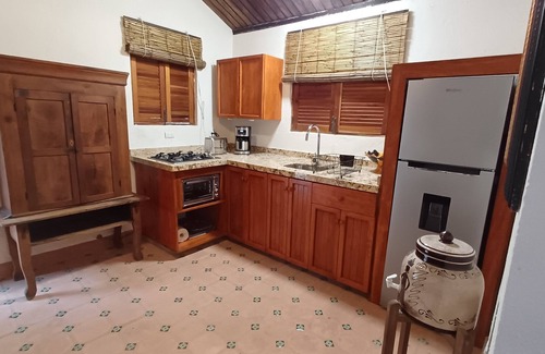 Playa Las Gatas Cottage | Charming cottage in gorgeous La Ropa Beach, Zihuatanejo