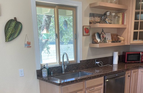 Glen Ellen Cottage | Charming Cottage in Heart of Sonoma Valley Wine Country