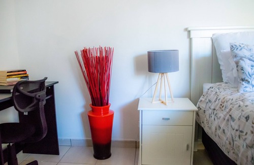Greater Johannesburg Metropolitan Area Cottage | Charming cottage in lovely Roodepoort with WiFi access