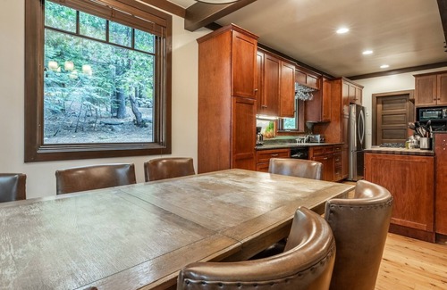 Homewood Cottage | Charming Cottage on Forested Lot With Community Firepit; Near Ski Resort