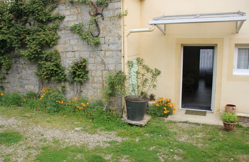La Rochepot Apartment | Charming cottage renovated in Larochepot in the Hautes Cotes de Beaune in Burgundy