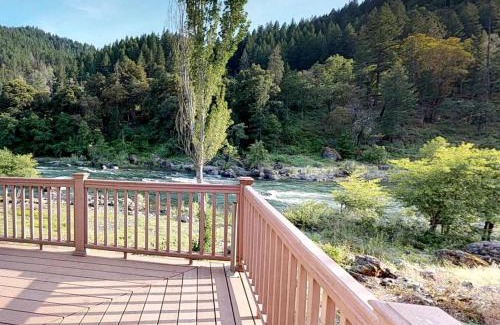 Big Bar House | Charming Cottage Rental with Fabulous Views of the Trinity River in Northern California