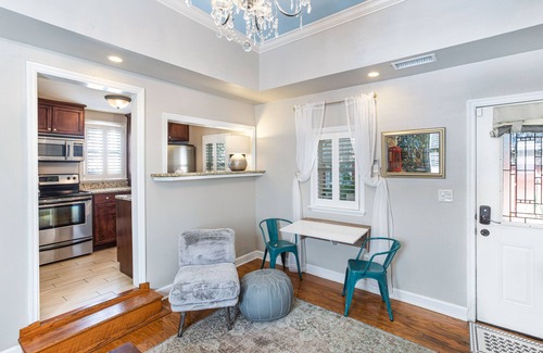 Historic Downtown Savannah Cottage | Charming Cottage Steps Away from Forsyth Park by Lucky Savannah