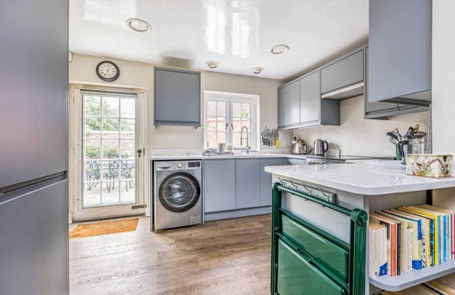 East Lavant House | Charming Cottage With Amazing Views | PassTheKeys