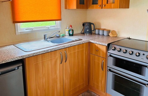 Wigton Ski Chalet | Charming Countryside Static Van with Entertainment