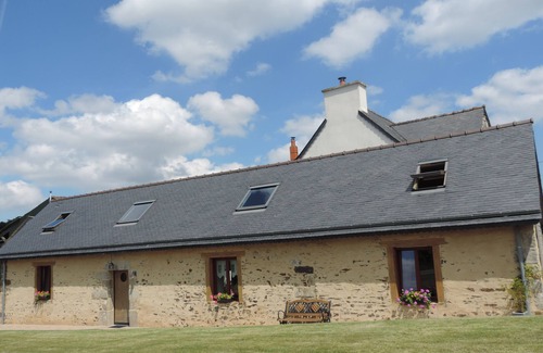 Plougonven Cottage | CHARMING COUNTRY HOUSE IN PLOUGONVEN in Finistère