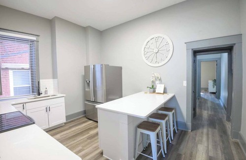 Covington Apartment | Charming Covington Gem!